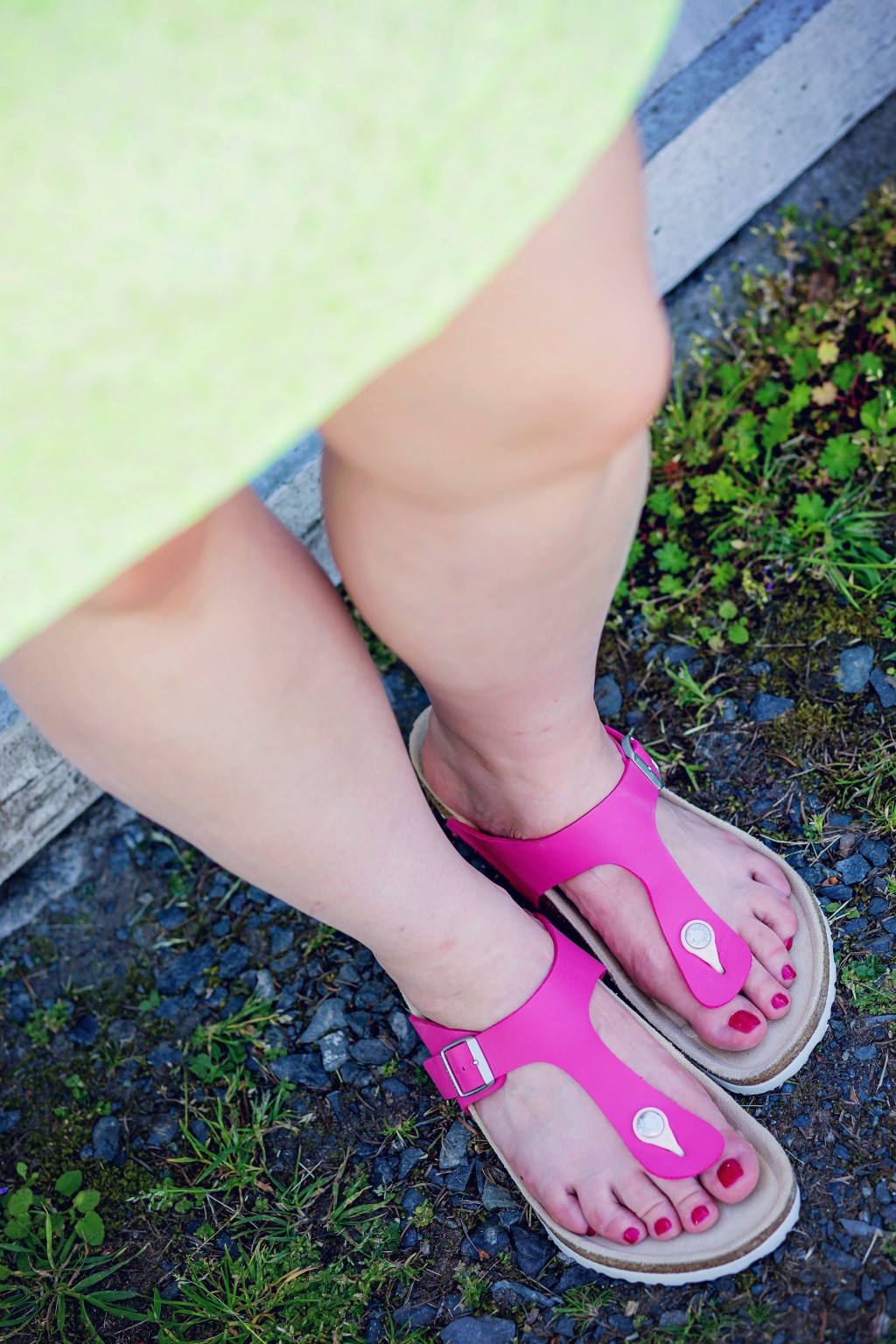 5 - Pink Birkenstock Gizeh sandals
